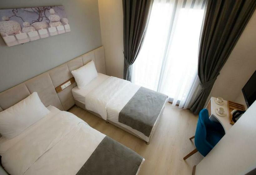 اتاق لوکس یک تخته, Royal İnci