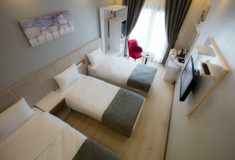 اتاق لوکس سه تخته, Royal İnci