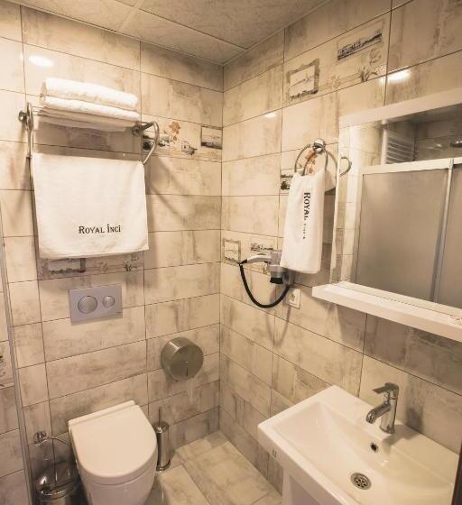 اتاق لوکس خانوادگی, Royal İnci