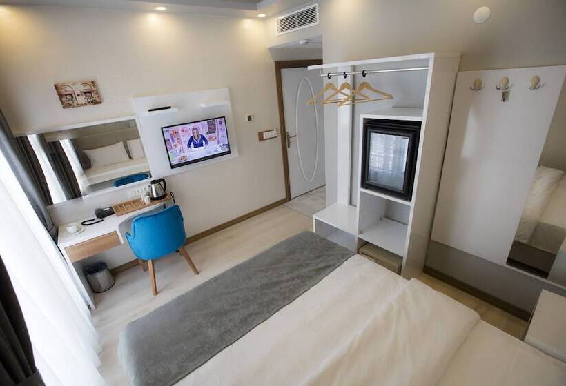 اتاق لوکس یک تخته, Royal İnci