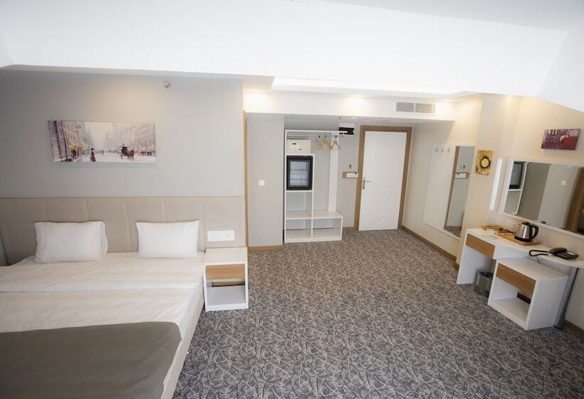 سوئیت رویال, Royal İnci