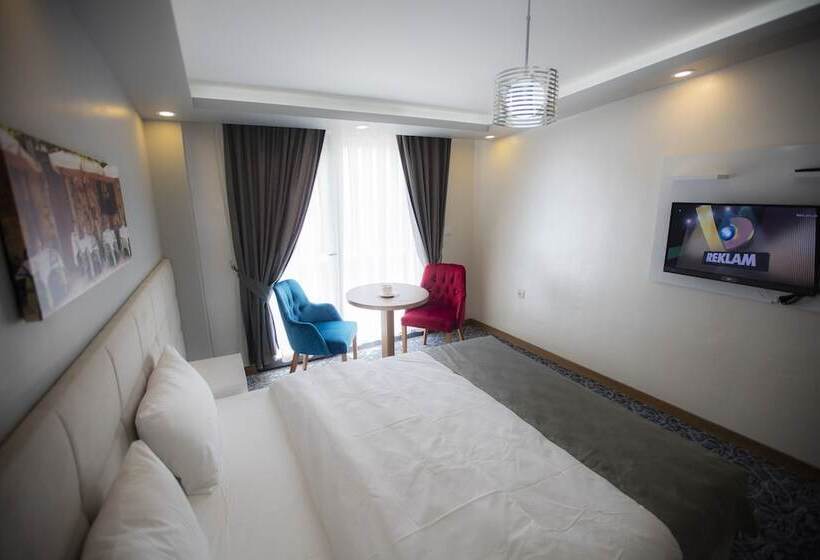 اتاق خانوادگی, Royal İnci