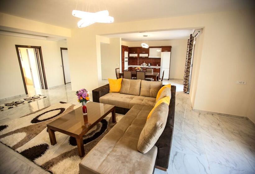 带阳台两卧公寓, Spa Hotel Montefila