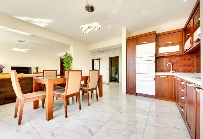 آپارتمان 2 خوابه با بالکن, Spa Hotel Montefila