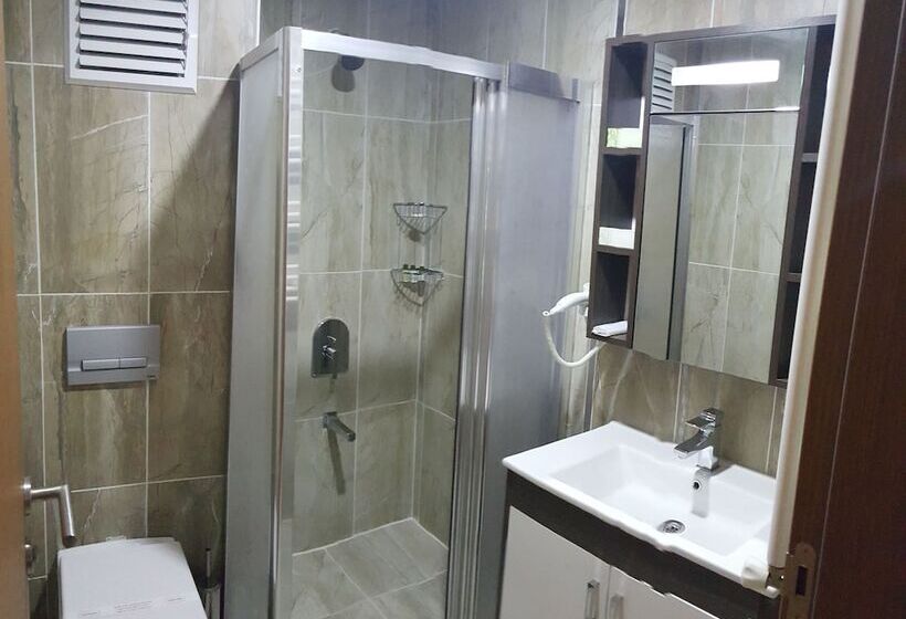 标准单人间, Umur