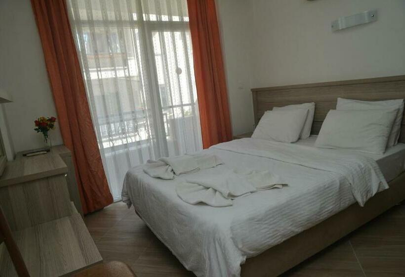 شقة غرفة واحدة, Marina Apart