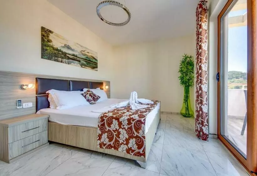 آپارتمان 1 خوابه با بالکن, Spa Hotel Montefila