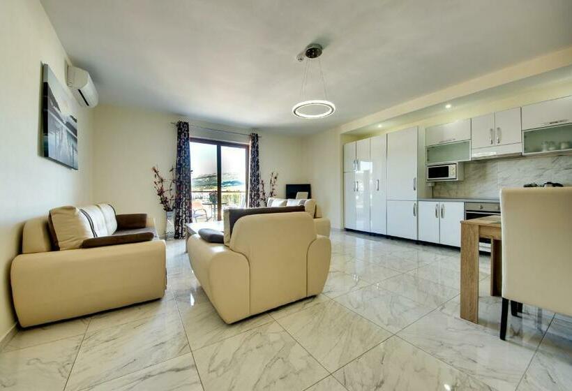 带1个卧室的带阳台的公寓, Spa Hotel Montefila