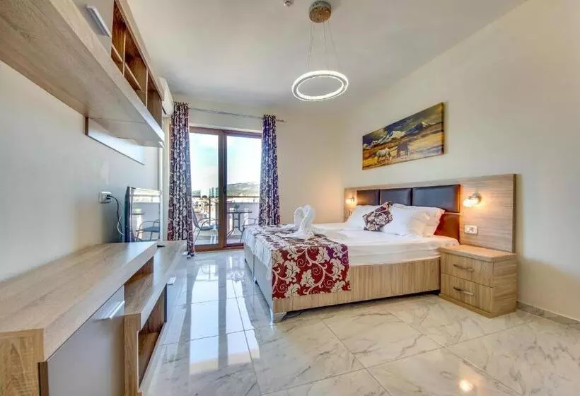 آپارتمان 2 خوابه با بالکن, Spa Hotel Montefila