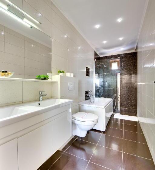 带阳台两卧公寓, Spa Hotel Montefila