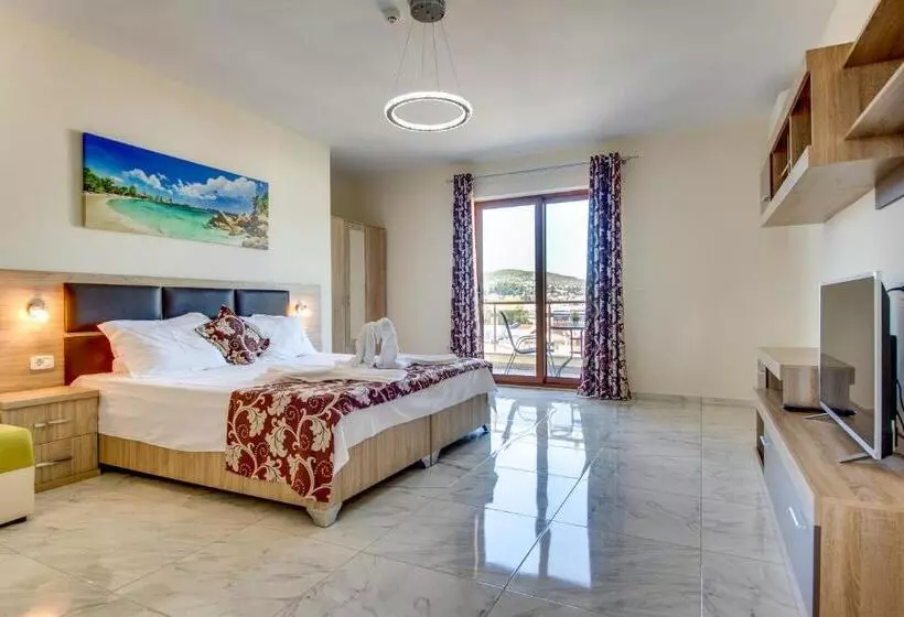 آپارتمان 2 خوابه با بالکن, Spa Hotel Montefila