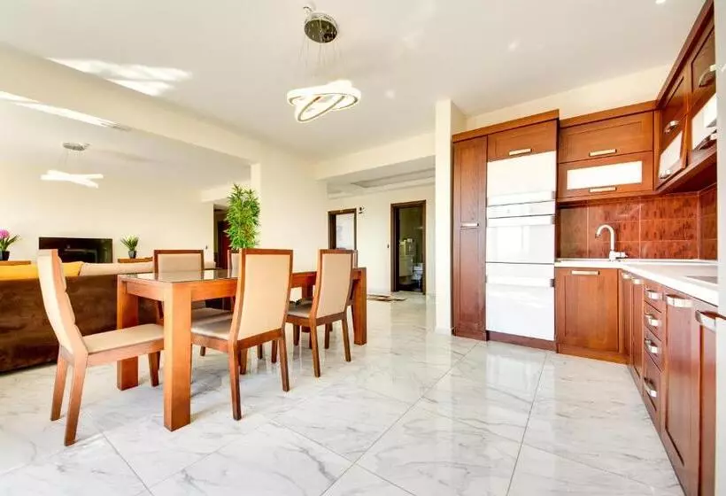 آپارتمان 2 خوابه با بالکن, Spa Hotel Montefila