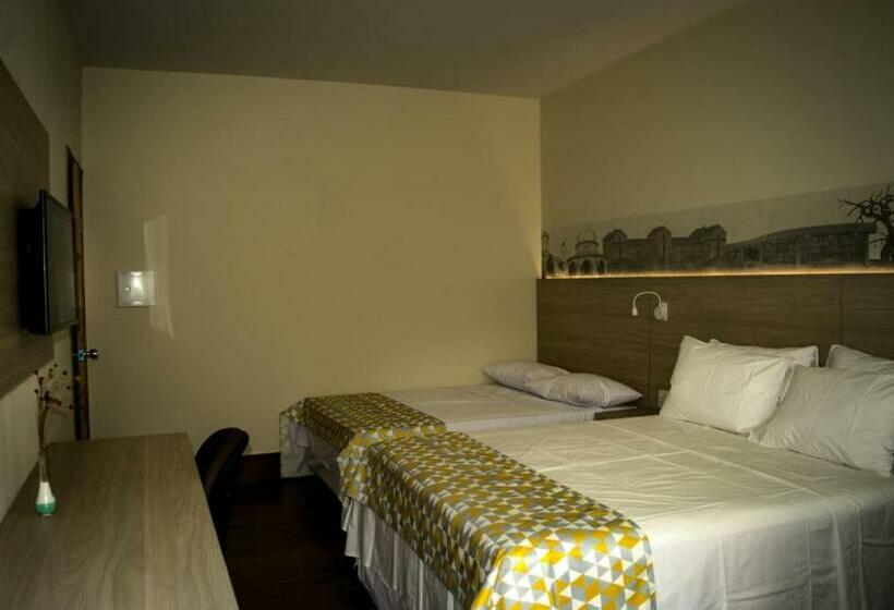 디럭스 트리플 룸, Pousada Araxá