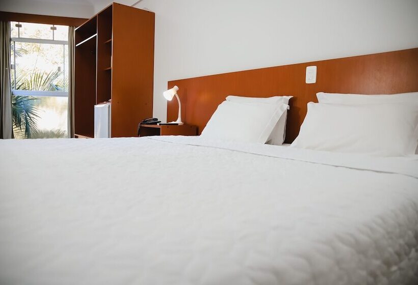 StandaardKamer, Agua Das Araras