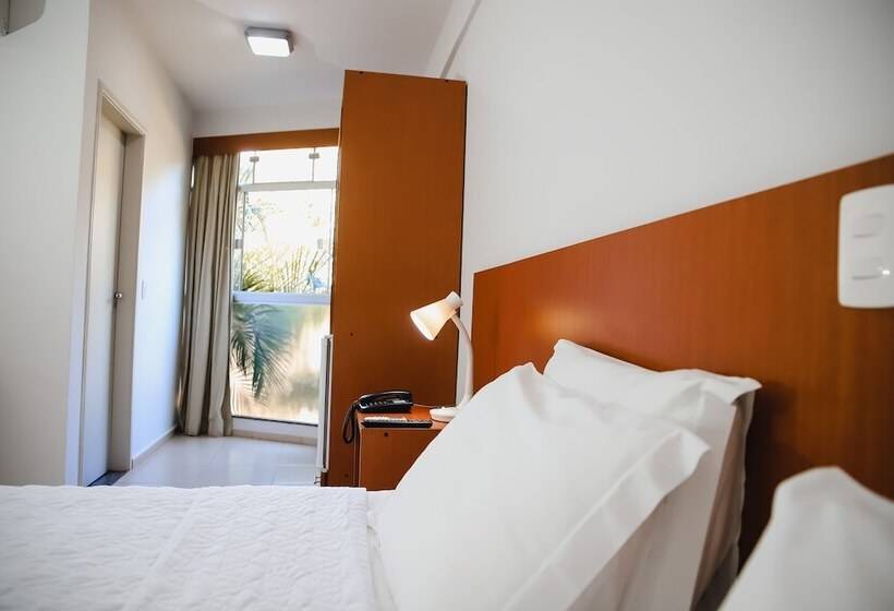 StandaardKamer, Agua Das Araras