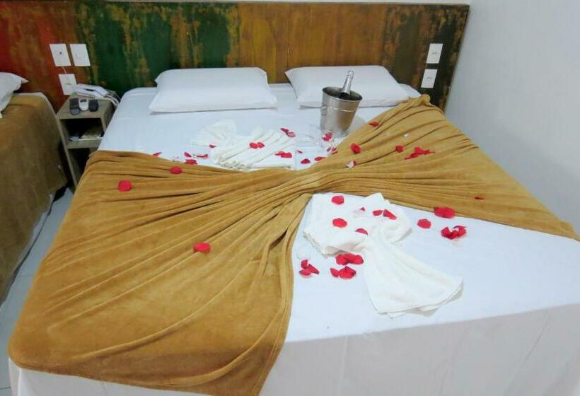 标准三人间, Encantos De Penedo Alagoas