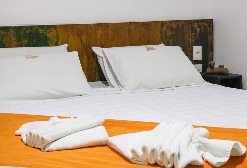 标准三人间, Encantos De Penedo Alagoas