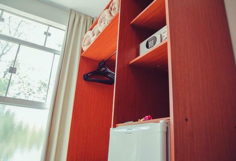 StandaardKamer, Agua Das Araras