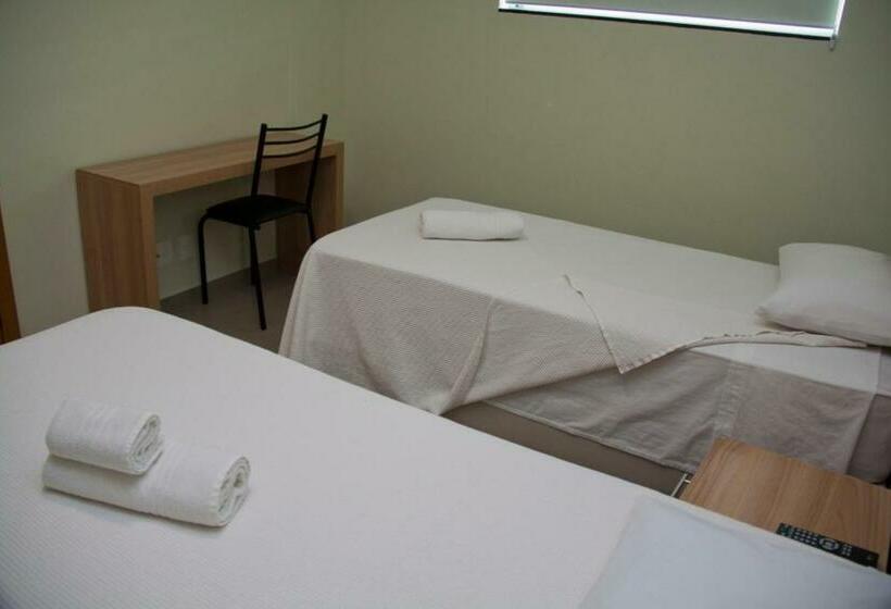 غرفة قياسية ثلاثية, Hc Hotel Paraopeba