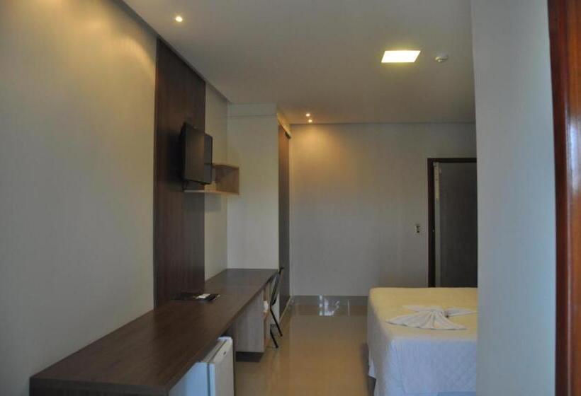 חדר אקזקיוטיב, Kamur Plaza