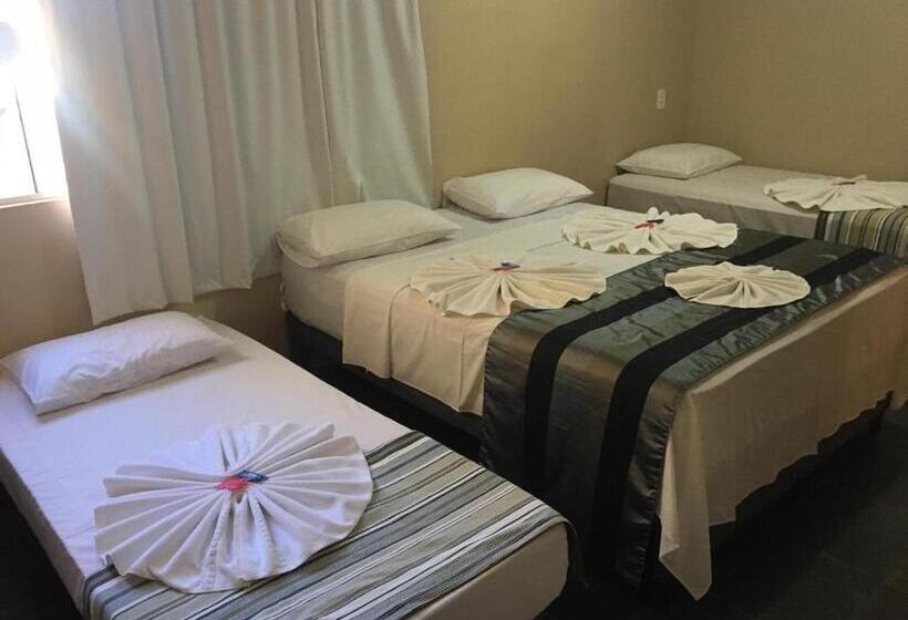 חדר דלוקס לשלושה, Klinn