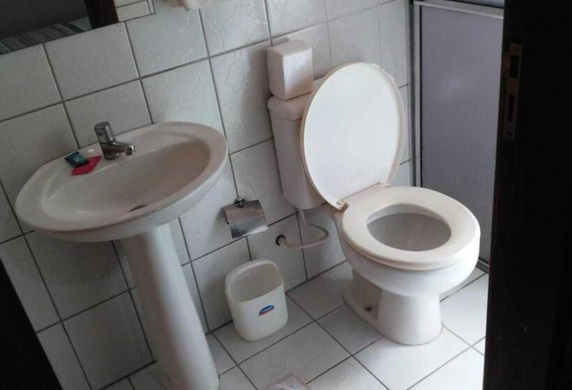 חדר סופריור יחיד, Klinn