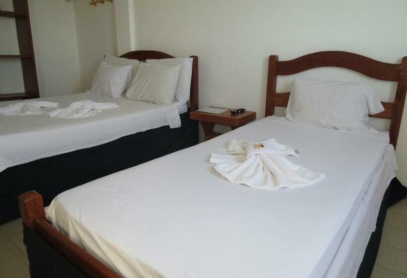 חדר סטנדרט לשלושה, La Suite Praia