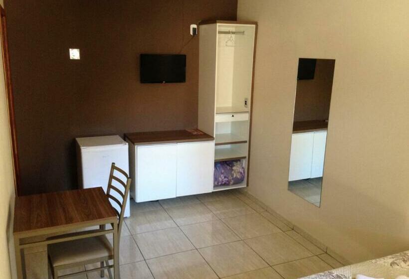 ファミリールーム, M & S