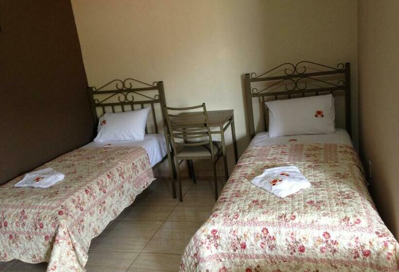 シングルデラックスルーム, M & S