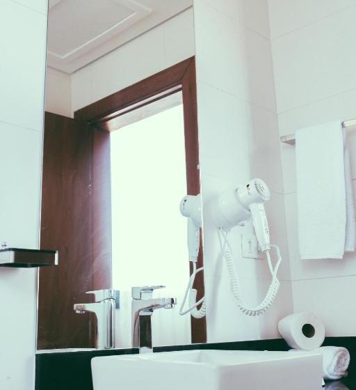 חדר קומפורט לשלושה, Occitano Apart