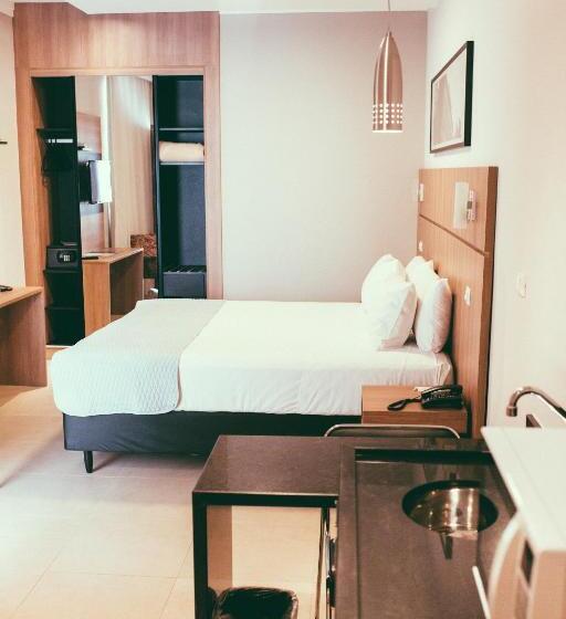 חדר סטנדרט מותאם לאדם עם מוגבלויות, Occitano Apart