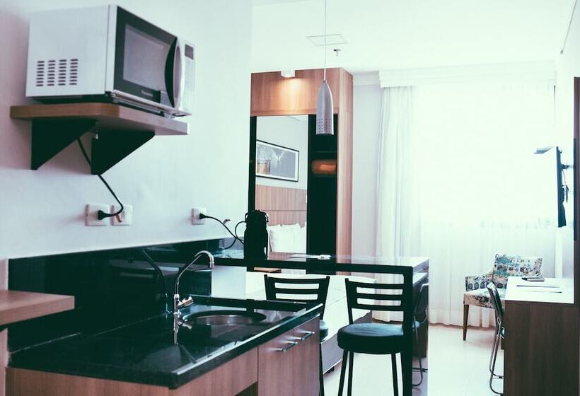 חדר סטנדרט לשלושה, Occitano Apart