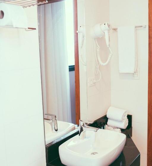 חדר סטנדרט לשלושה, Occitano Apart