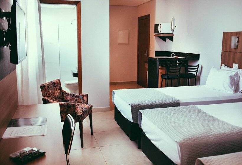 חדר סטנדרט לשלושה, Occitano Apart