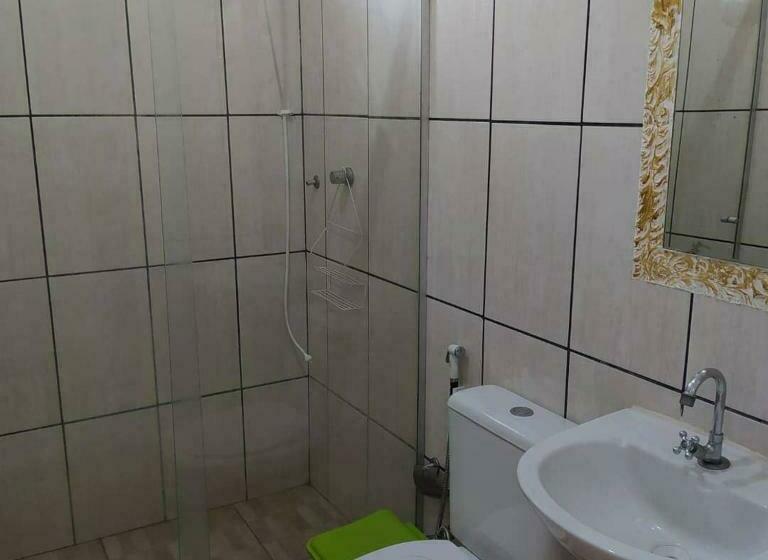 Pokój Standard, Raízes