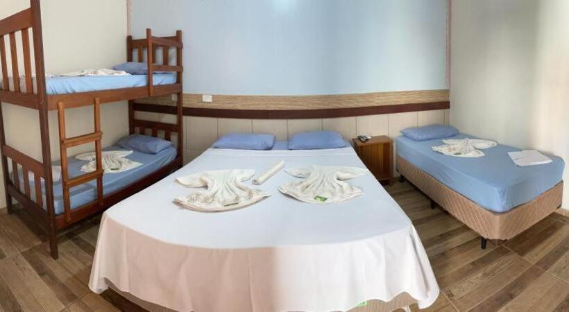 Pokój Rodzinny, Raízes