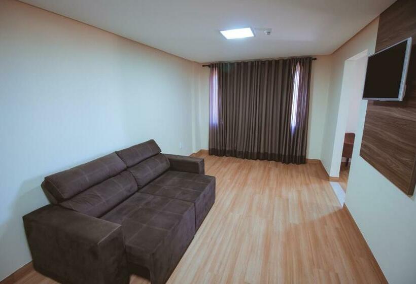 Трехместный Номер Deluxe, Rota Hotéis Mineiros