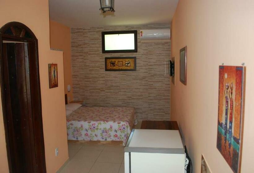 חדר דלוקס לשלושה, Rusticos