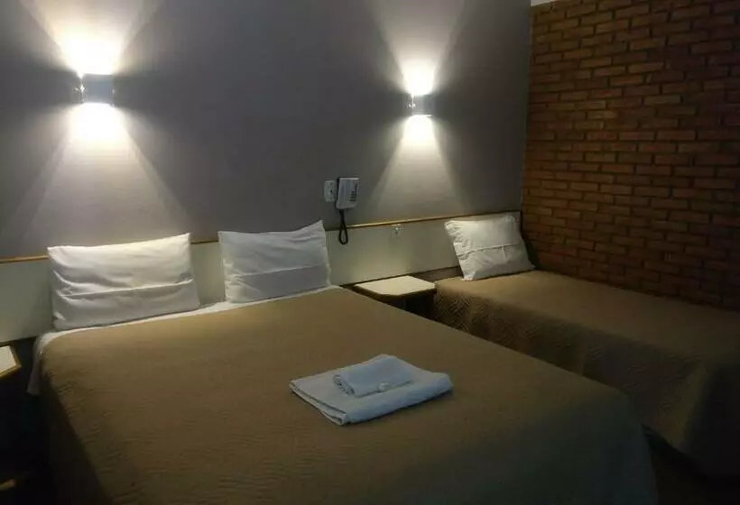 スーペリアトリプルルーム, Sítio Hotel E Eventos