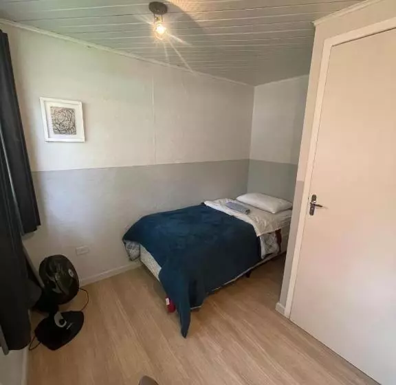 اتاق استاندارد یک تخته با سرویس بهداشتی مشترک, Social Hostel Café E Bar
