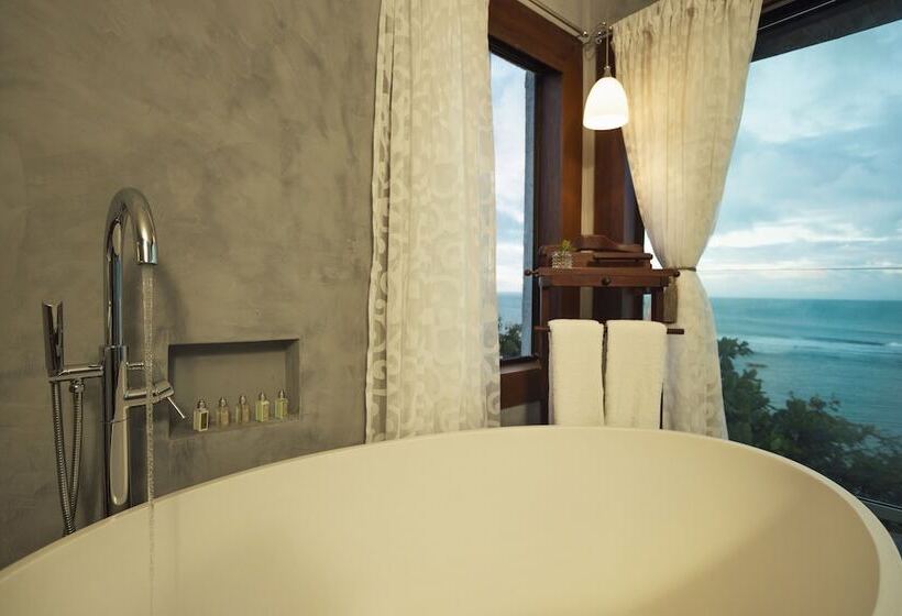 سوییت جونیور, Boutique Hotel Marlin S