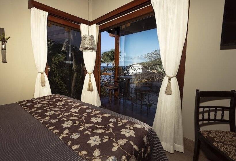 سوییت سوپریور, Boutique Hotel Marlin S