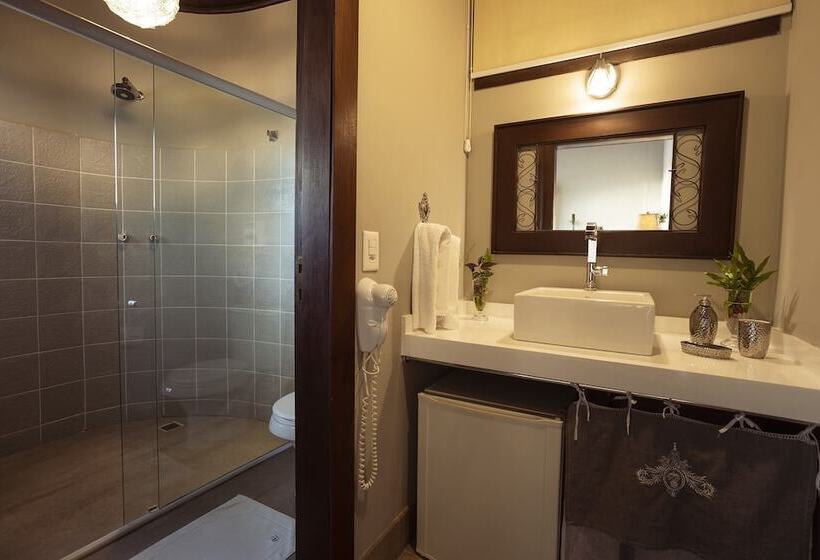 سوییت سوپریور, Boutique Hotel Marlin S