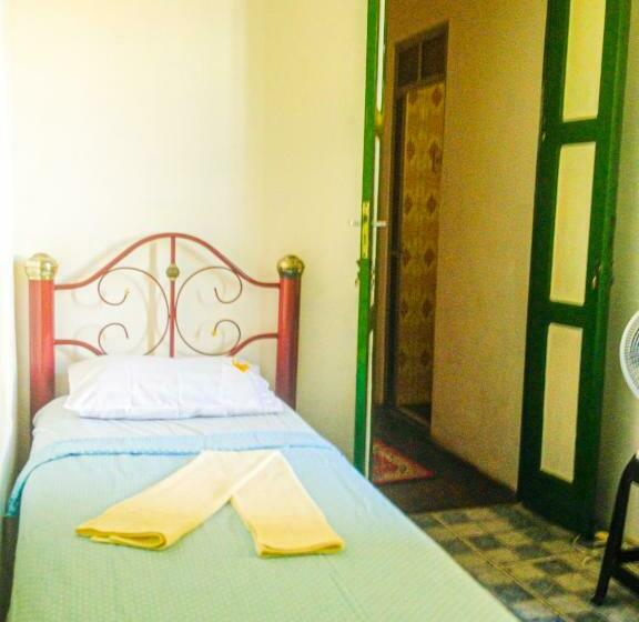 חדר אקונומי יחיד, Hostel Da Providência