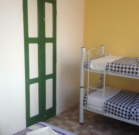 Quarto Triplo Basic, Hostel Da Providência