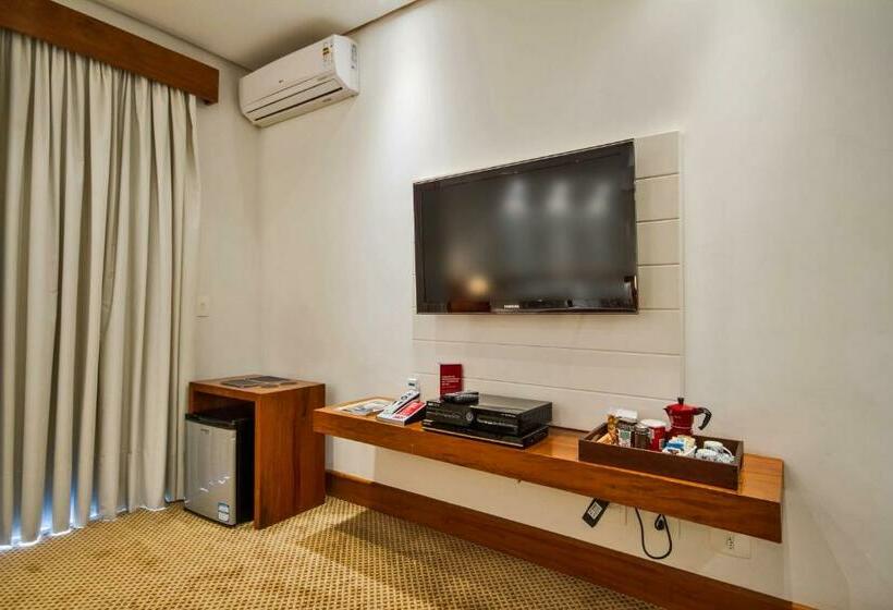 اتاق استاندارد با بالکن, L.a.h. Hostellerie
