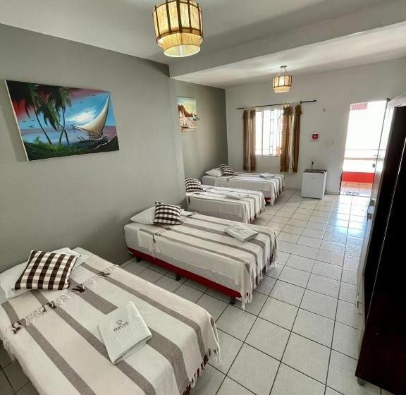 غرفة قياسية رباعية, Pousada Pepone