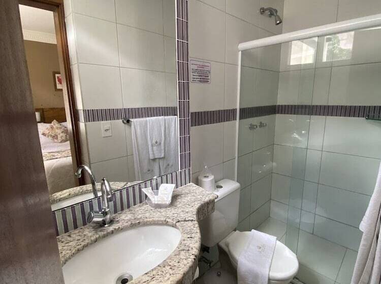 اتاق سوپریور سه تخته, Pousada Princesa Isabel Visconde