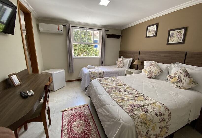 Quarto Triplo Superior, Pousada Princesa Isabel   Visconde