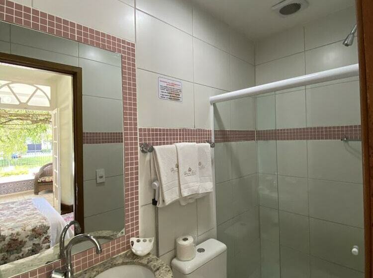 Quarto Estandar, Pousada Princesa Isabel   Visconde